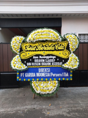 Papan Bunga Duka di Sungai Medang