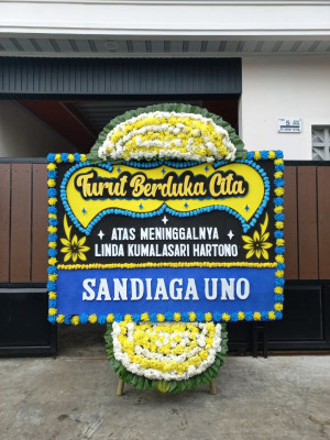 Papan Bunga Duka di Sungai Medang